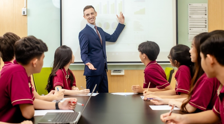 IELTS Học Thuật Bứt Phá (Lớp 8, 9)