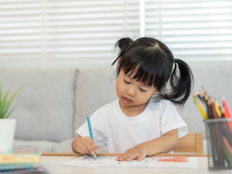 3 lý do cốt lõi nên cho bé 4 tuổi "tắm ngôn ngữ" cùng giáo viên bản ngữ