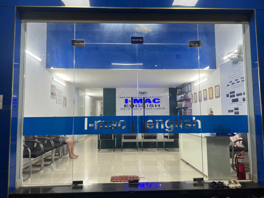 Trung tâm tiếng anh I-MAC English